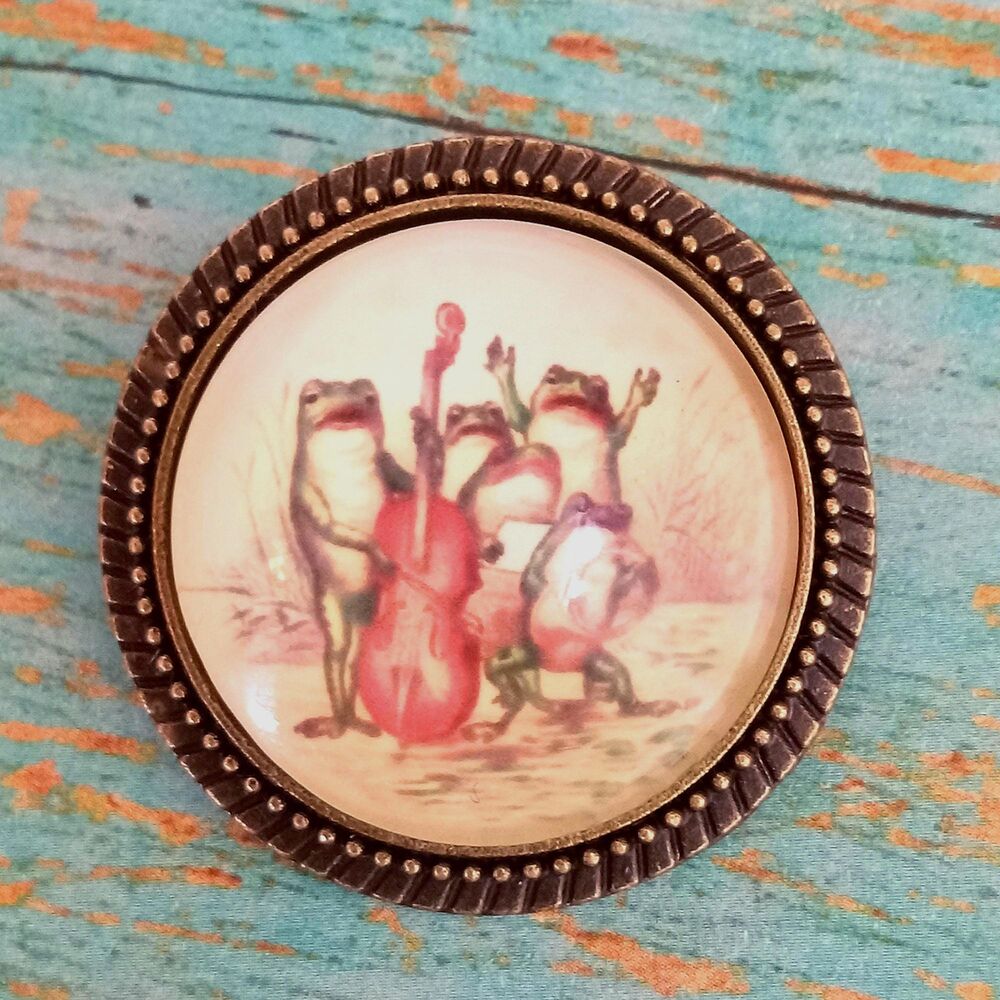 Frog Band Brooch Vintage Inspired Cottagecore Toad Musicians